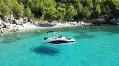Tur Perahu Cepat Pribadi